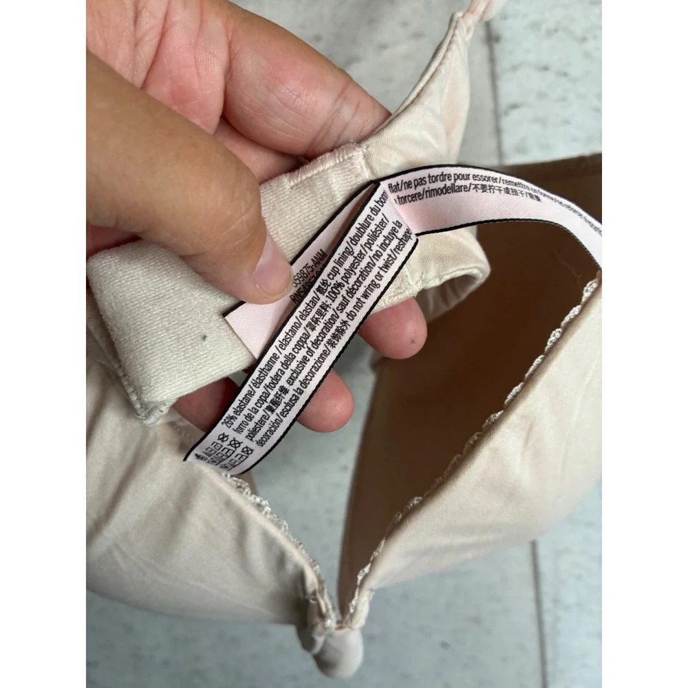 Victoria's Secret Body By Victoria Lined Perfect Coverage Bra Beige 32DDD